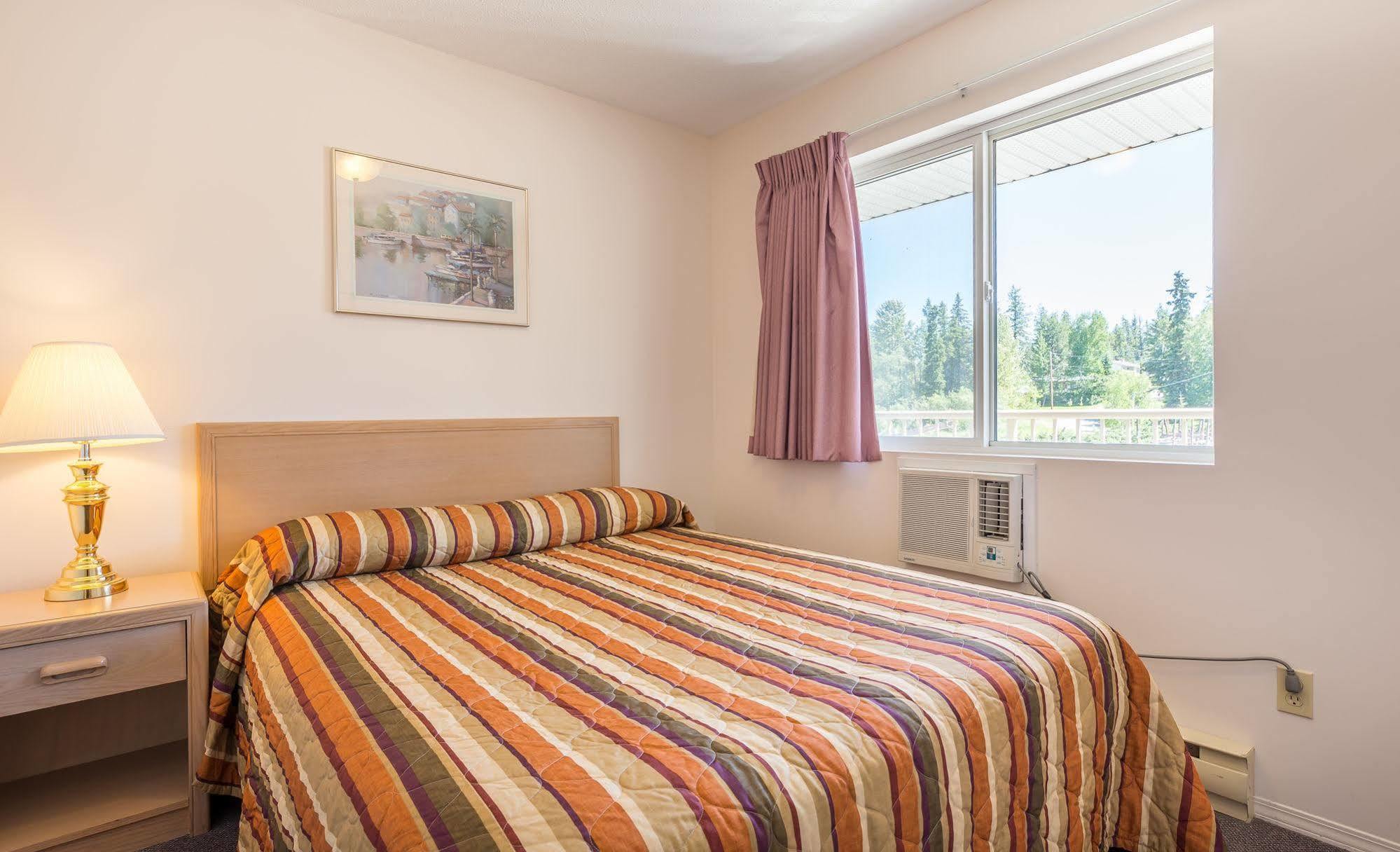 Bon Voyage Inn Prince George Eksteriør billede